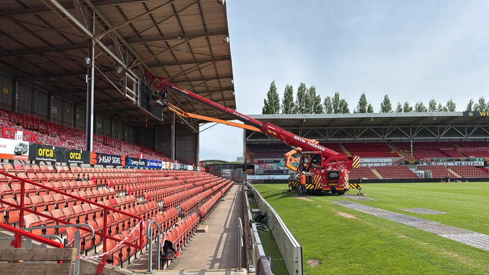 Removal of existing LED screen